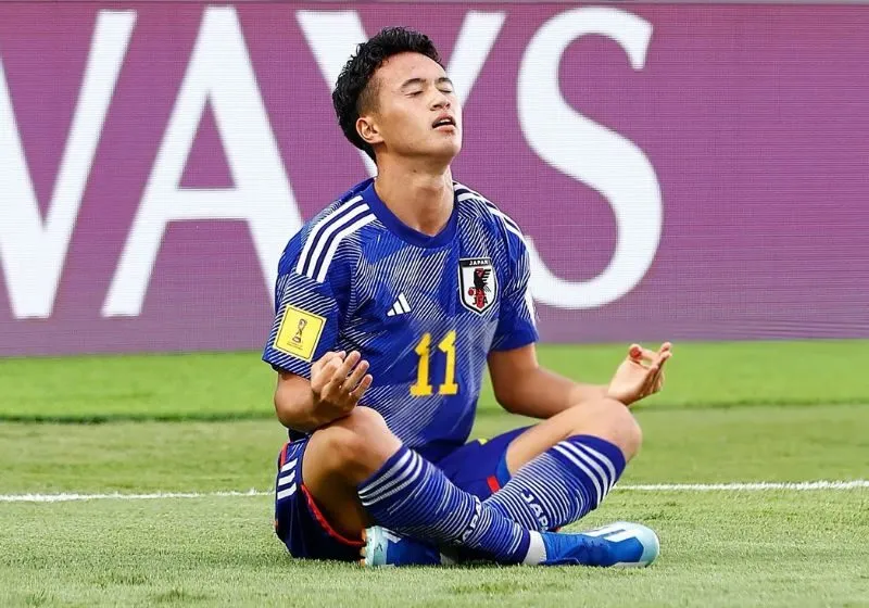 rento takaoka tương lai