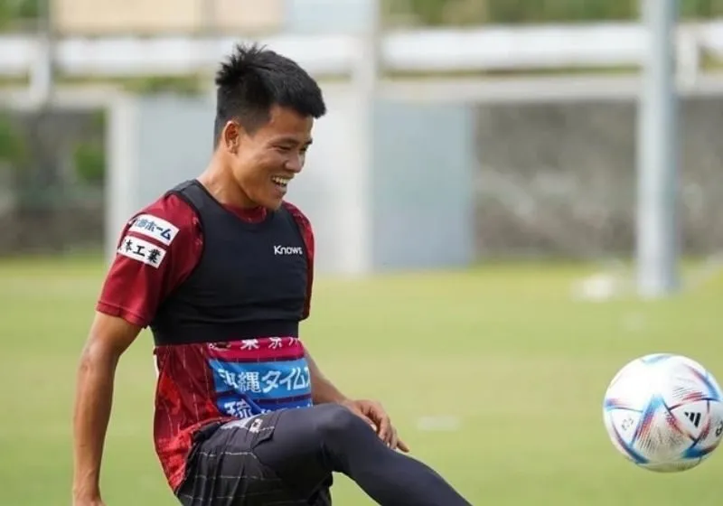 phạm văn luân tại J.League