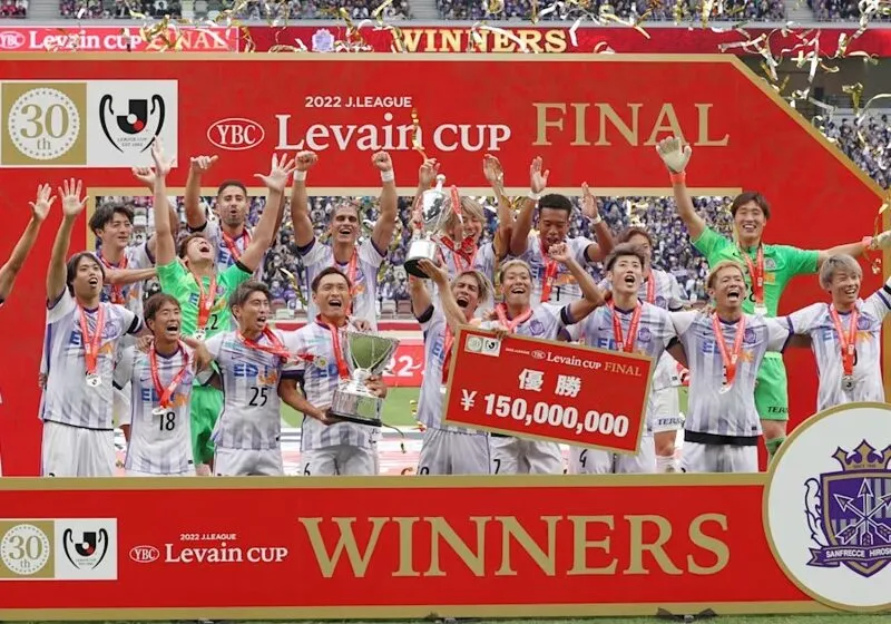 Takumu Kawamura vô địch J.League Cup